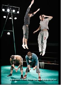 Cirque-Théâtre : Face Nord. Du 1er au 4 décembre 2011 à Elbeuf. Seine-Maritime. 